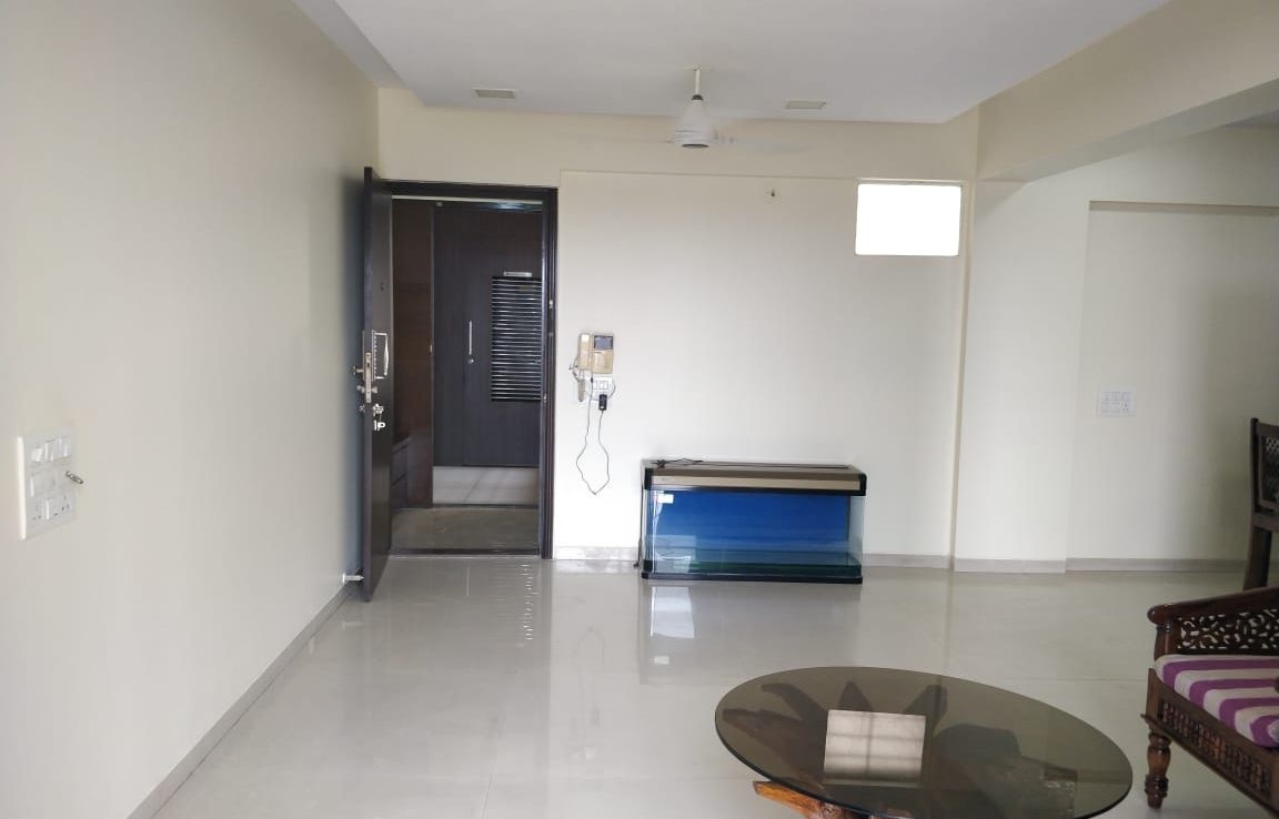 Super Spacious 2BHK Flat on Rent in Koregaon Park, Pune Trescorealty